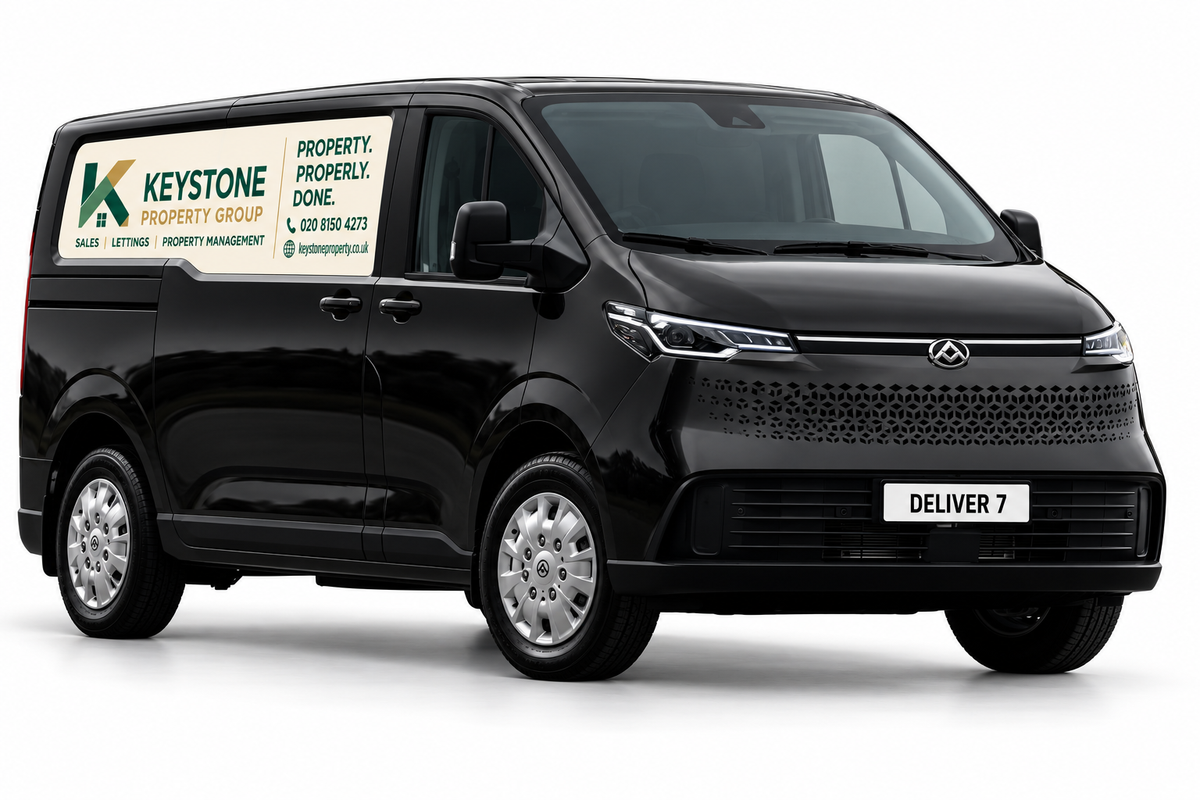 Maxus Deliver 7 Magnetic Van Signs